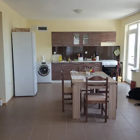 Ваканционна къща House In Complex